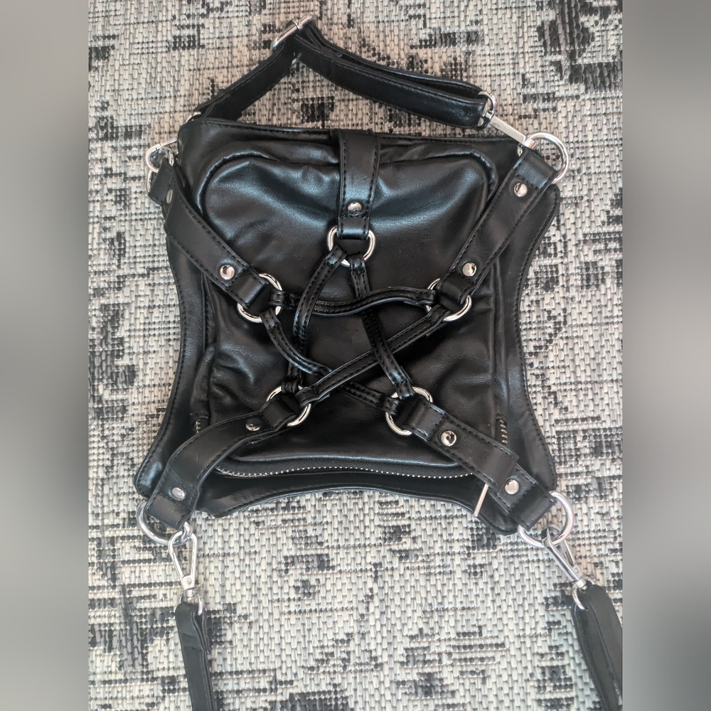 Current mood pentagon purse